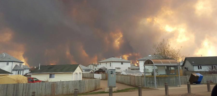 La primera ministra de Alberta, Rachel Notley, dijo que la evacuación es la más...