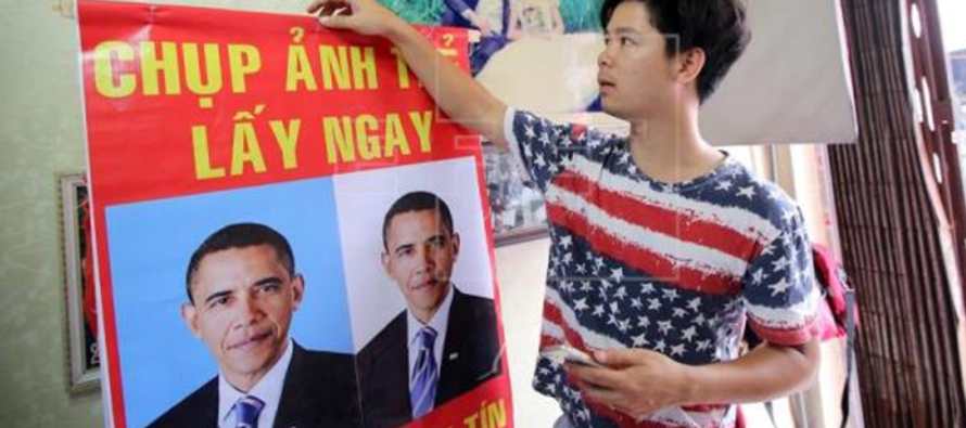 En parte por esa suspicacia hacia su gigantesco vecino, Hanoi ha ido estrechando lazos de seguridad...