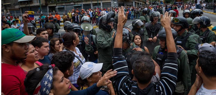 Los opositores venezolanos somos clara mayoría y estamos organizados en partidos...