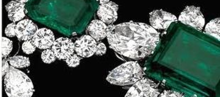 Los fondos especializados que ofrecen participaciones en diamantes raros han seguido atrayendo a...