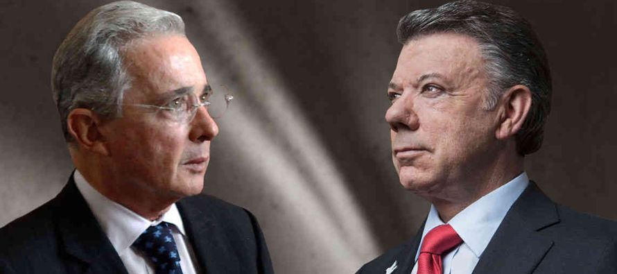 Uribe desafía a Santos con la consigna Acuerdo ya. Así como Santos imaginó la...