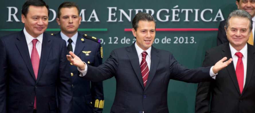 Y por ese sentido reclamo de la población, decía Peña Nieto, me estoy...