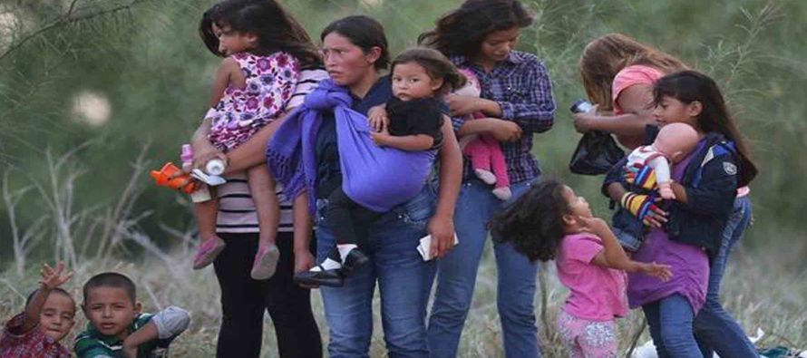 as deportaciones en México y Estados Unidos de mujeres migrantes procedentes de Guatemala,...