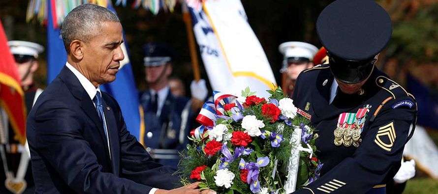 El presidente estadounidense, Barack Obama, honró hoy en el Día de los Veteranos a...