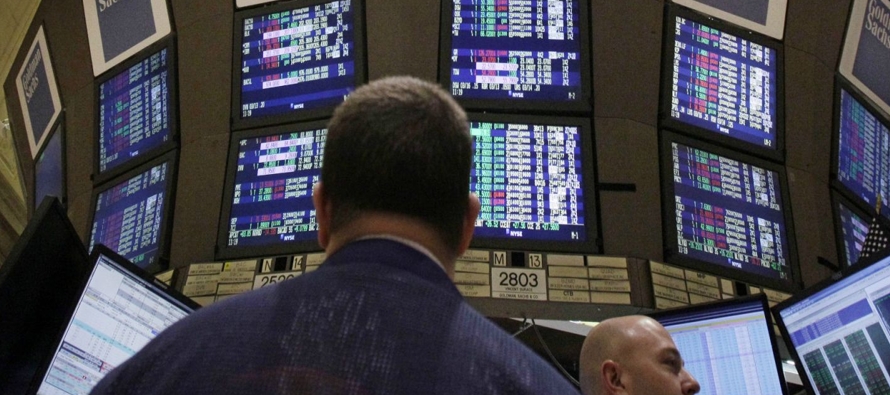 Wall Street cerró con ganancias esta semana, en la que se redujo la tensión por la...