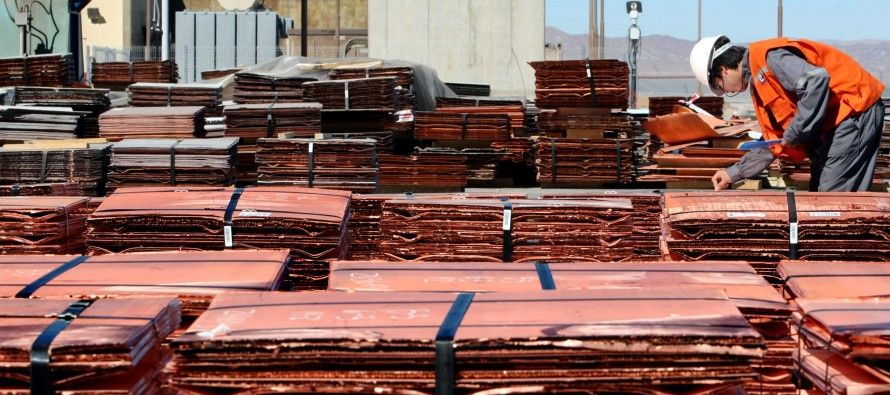 Las importaciones de concentrado y mineral de cobre bajaron un 5 por ciento en diciembre a 1,67...