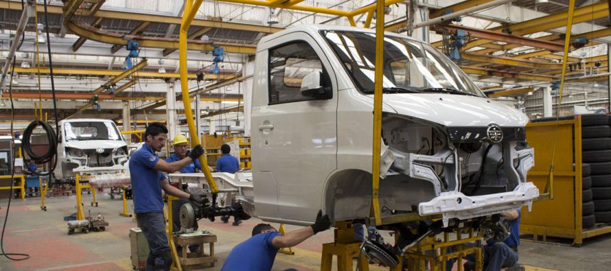 El fabricante de automóviles JAC se aliará con la firma mexicana Giant Motors...