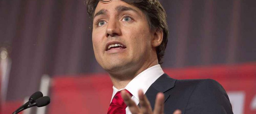 El primer ministro canadiense, Justin Trudeau, fue abucheado de forma repetida hoy durante un...