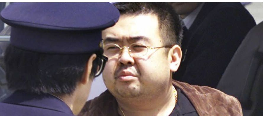 El hermano mayor de Kim Jong-un, que viajaba con un pasaporte diplomático bajo el nombre de...