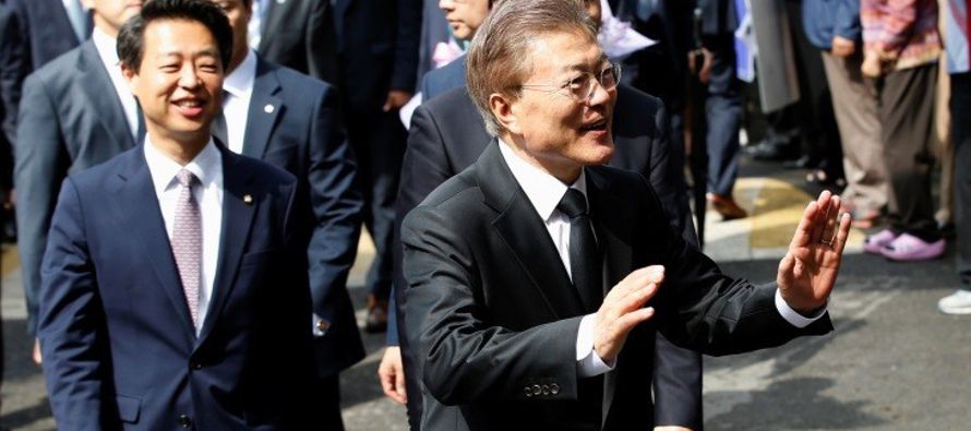 El mandato de Moon Jae-in como nuevo presidente de Corea del Sur se ha iniciado oficialmente este...