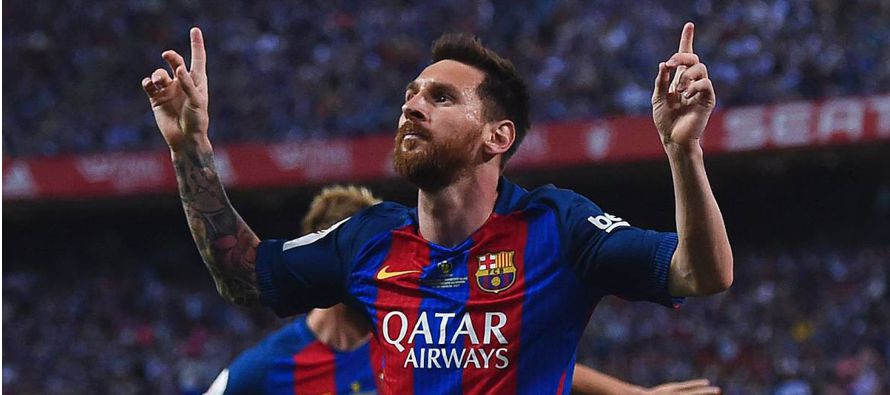 Messi abrió el marcador al minuto 30 con un remate desde fuera del área...