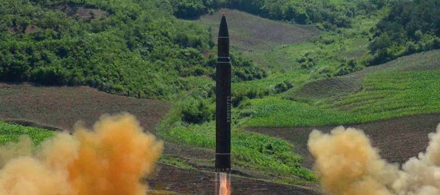 Corea del Norte dijo el miércoles que está "examinando cuidadosamente" un...