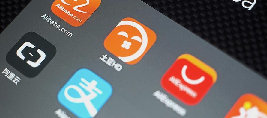 Los ingresos del negocio de comercio electrónico de Alibaba, cuyas plataformas de compra...