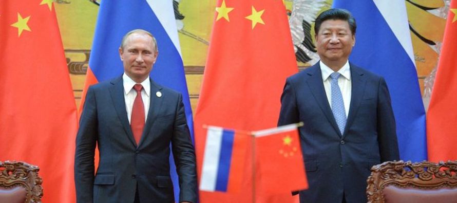 Putin indicó que Rusia da prioridad a sus relaciones con China en su política...
