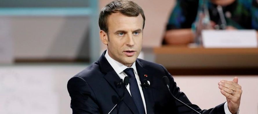 El presidente francés, Emmanuel Macron, presentó el martes una sombría...