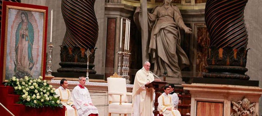 El Papa ha subrayado dos aspectos: Isabel, la mujer bajo el signo de la esterilidad y bajo el signo...