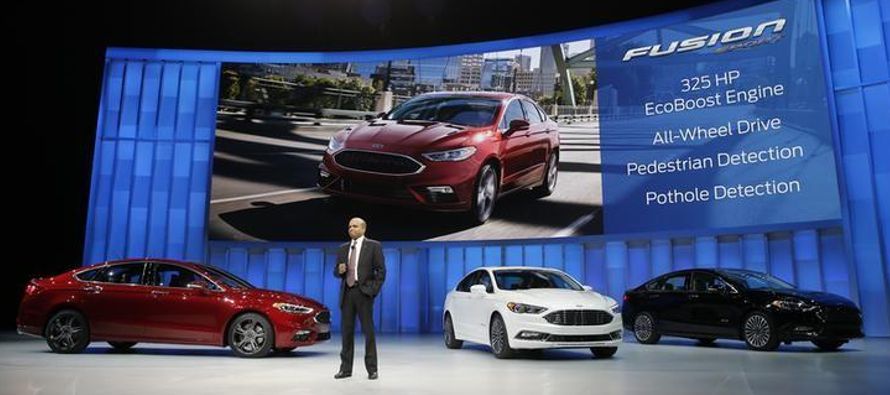 En junio, Ford había dicho que cambiaría la producción de su auto de...