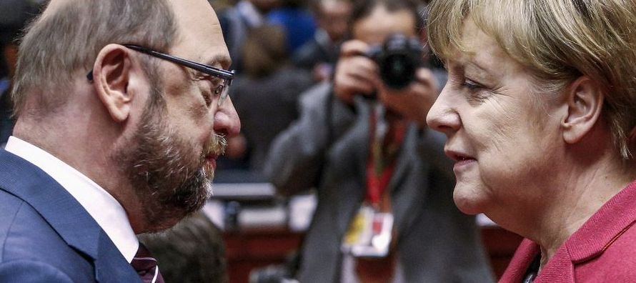 "Vamos a concentrarnos en lograr un gobierno estable", aseguró Merkel,...