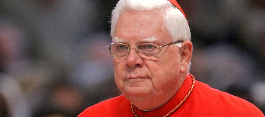 Solo en 2011, cuando cumplió 80 años, fue sustituido como arcipreste de Santa...
