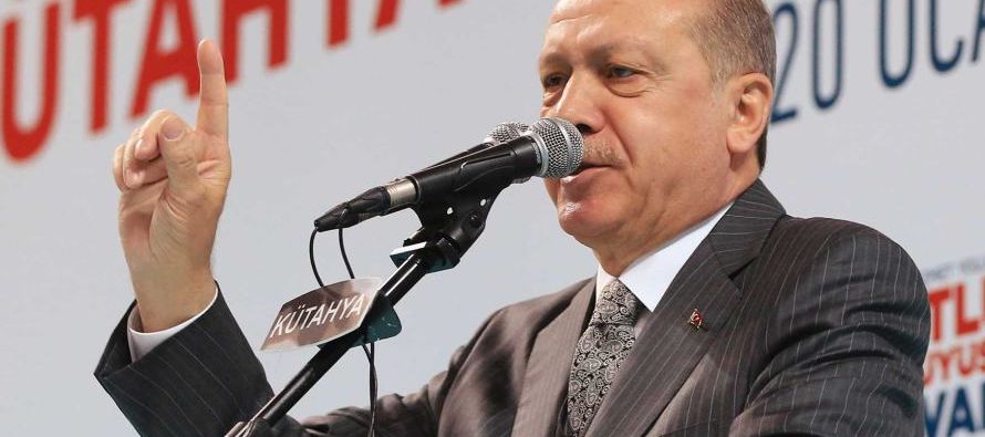 El presidente de Turquía, Recep Tayyip Erdogan, aseguró hoy que su país no...