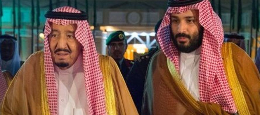 El fiscal general saudí y miembro del Alto Comité de Anticorrupción, Saud al...