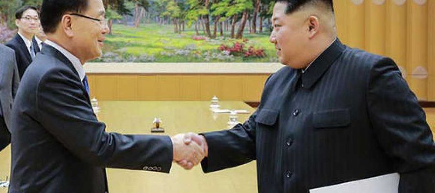 Durante la reunión, el dictador norcoreano mostró además a la...