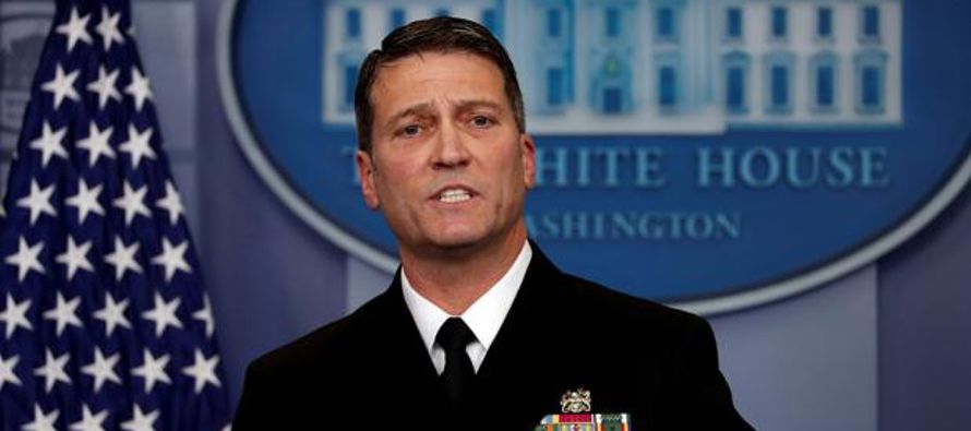 "Estoy encantado de anunciar que pretendo nominar al altamente respetado almirante Ronny L....