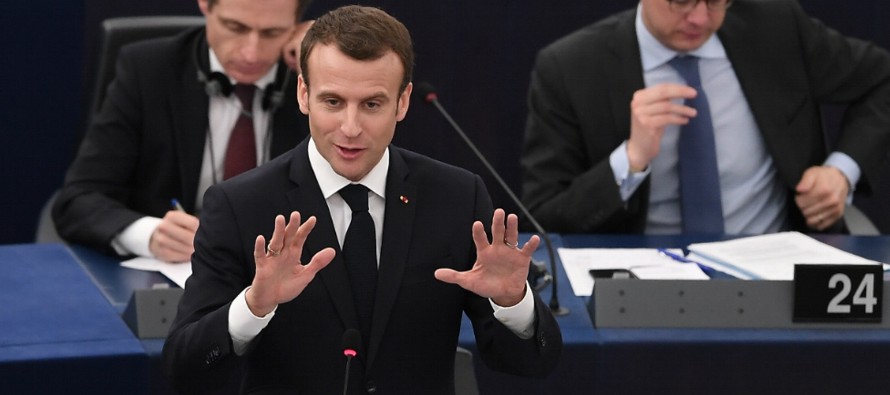"Esta intervención de Francia y otros no tiene nada que ver con Irak o Libia. No tiene...