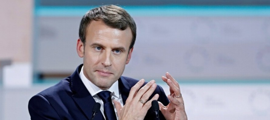 Macron expresó la voluntad de Francia de implicar a Rusia en el trabajo diplomático...