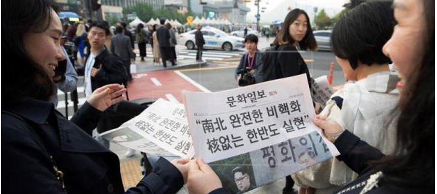 Los medios norcoreano dedicaron hoy un gran despliegue a la cumbre de las dos Coreas celebrada la...