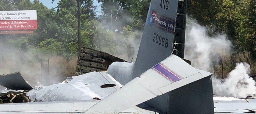 El avión, un Hércules C-130, se estrelló sobre las 11.30 hora local (15.30...