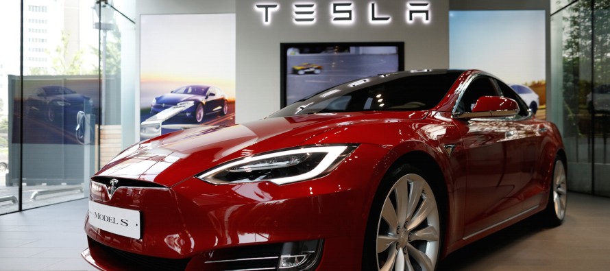 El problema es que en los tres primeros meses del año, Tesla consumió más de...