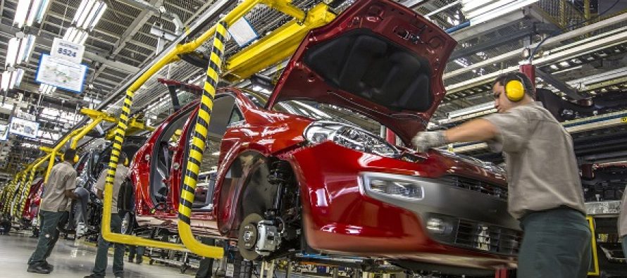 Las duras propuestas estadounidenses sobre autos buscan recuperar empleos manufactureros y son...