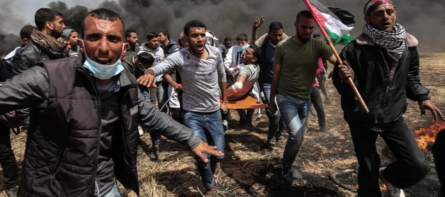 Según el Ministerio de Salud palestino, en las protestas han muerto 52 personas, en su...