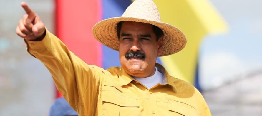 Maduro habló a una multitud de partidarios en la ciudad de San Cristóbal, capital del...