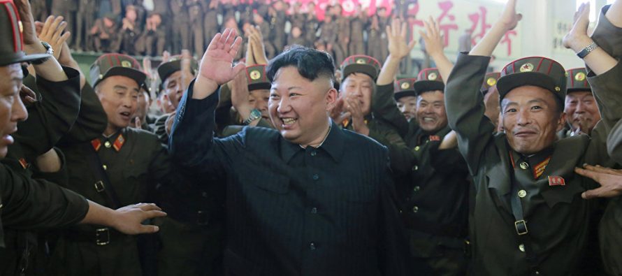 Kim Jong-un trasladó esta postura al mandatario de Seúl, Moon Jae-in, con quien...