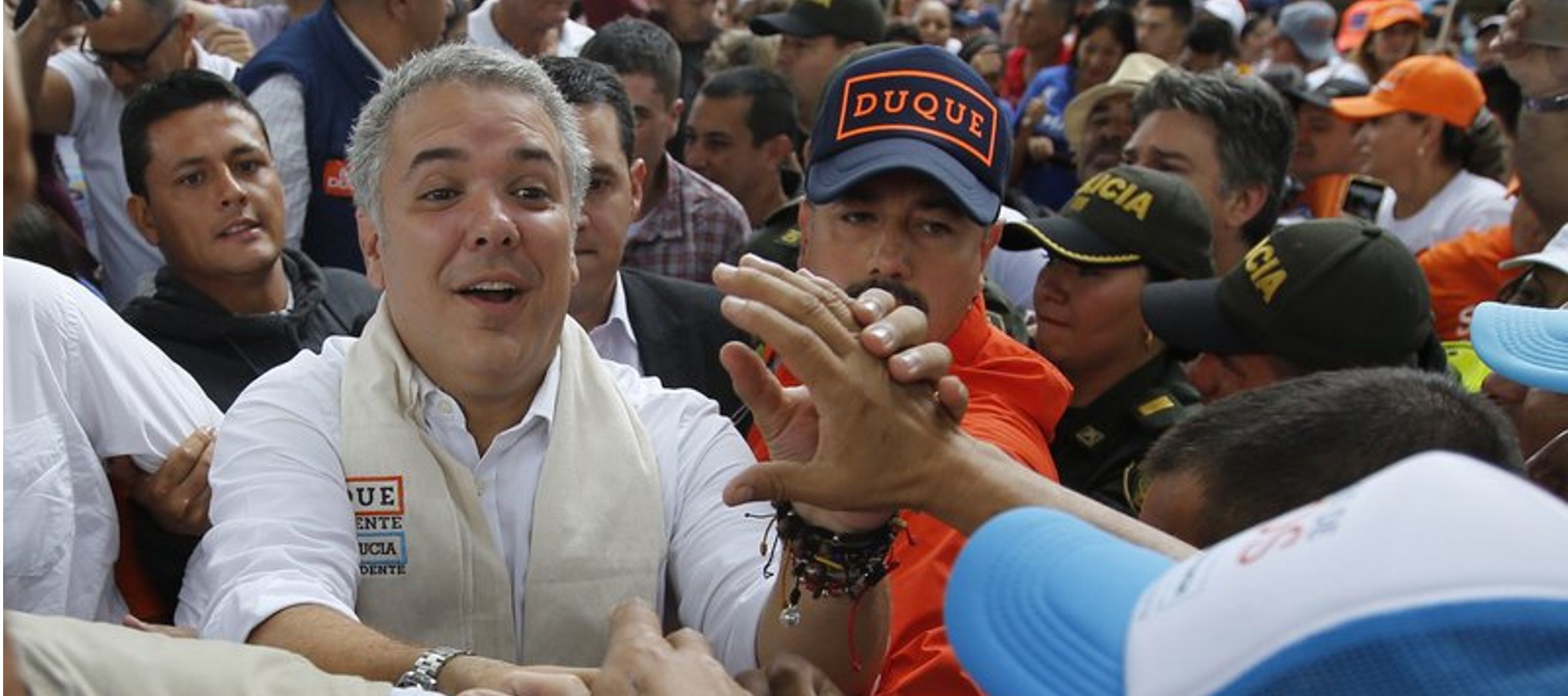 Es el candidato de Colombia Humana, un partido nuevo que tiene el apoyo de varios movimientos de...
