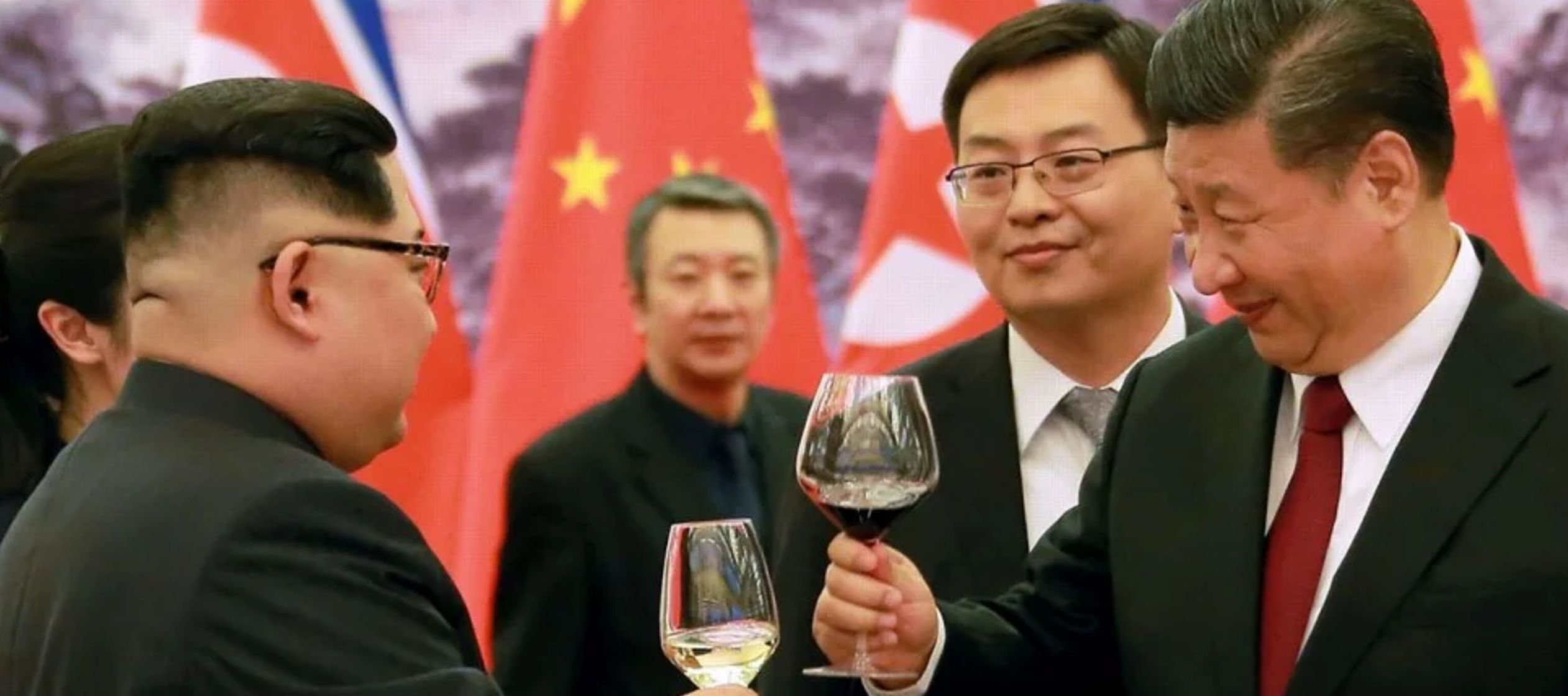 La emisora china CCTV reportó que Xi le dijo a Kim que "gracias a los esfuerzos...