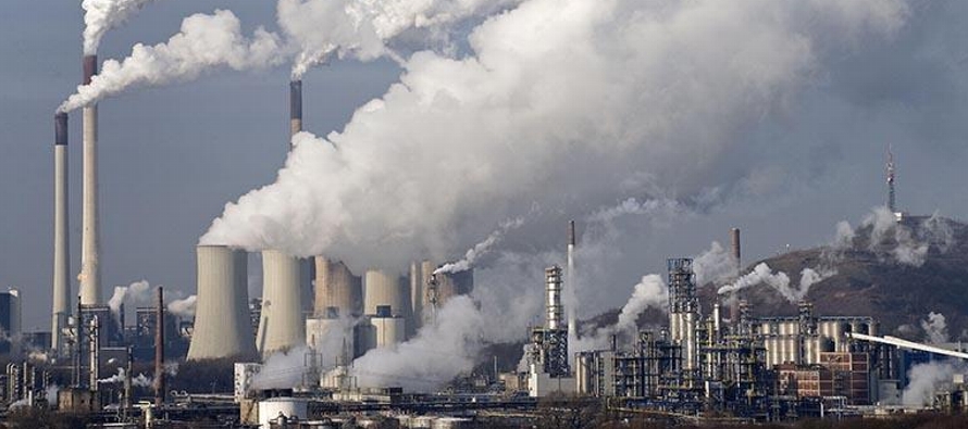 El cierre temporal de algunas fábricas que producen CO2 tanto en el Reino Unido como en el...