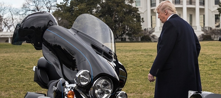 El presidente tuiteó que Harley-Davidson, que ya tiene parte de su producción en...