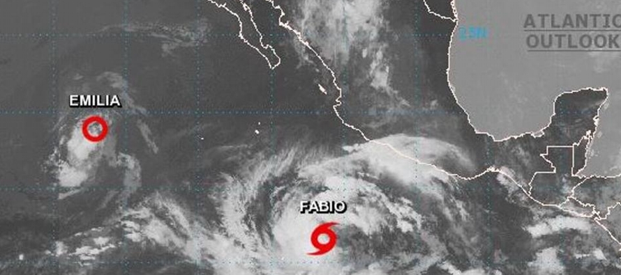 "El huracán Fabio se fortalece y ahora es categoría 2 en la escala...