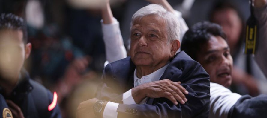Las autoridades electorales de México ratificaron el domingo el abrumador triunfo de...