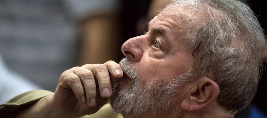Lula subrayó la "lección de lucha" y "perseverancia" de Mandela,...