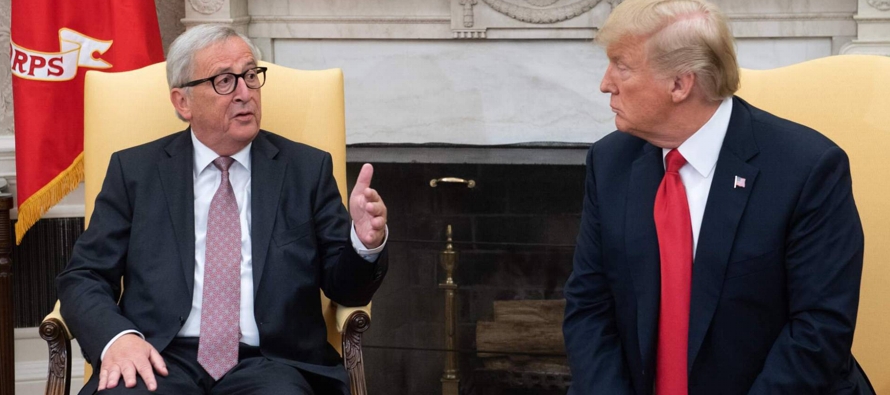 La reunión de Trump con el presidente de la Comisión Europea, Jean-Claude Juncker,...