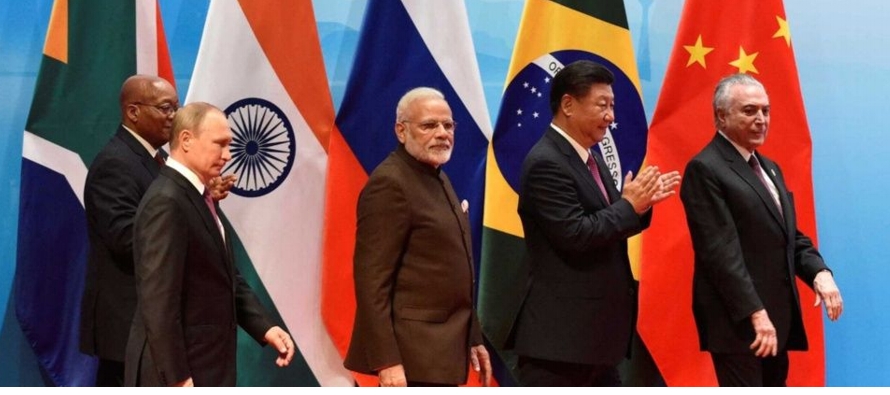 Los BRICS, que representan algo más del 40 por ciento de la población mundial y el 23...