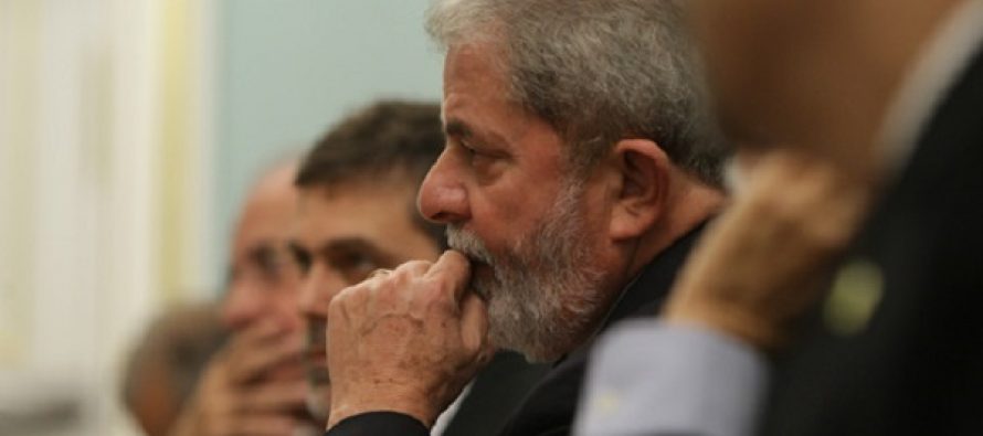  El Partido de los Trabajadores insistió hoy en la candidatura de Luiz Inácio Lula da...