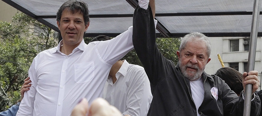 "Después de la indicación de Lula, la ejecutiva del PT escoge a Haddad como...