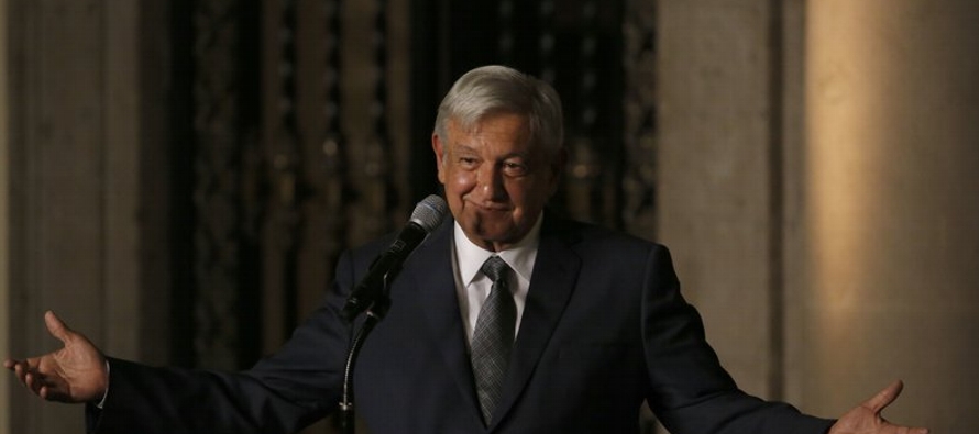 En conferencia de prensa López Obrador señaló que incluirá a...