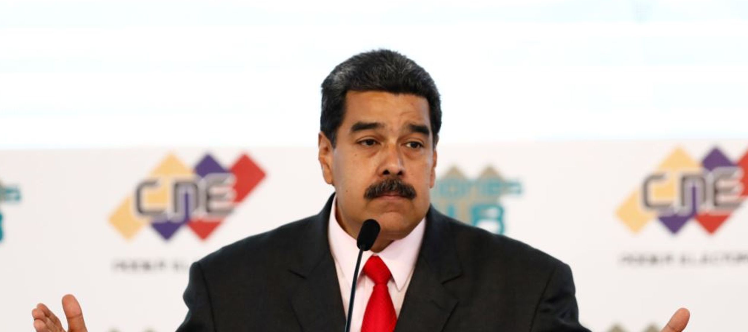 Maduro indicó en una conferencia de prensa en el palacio presidencial que quiere acudir a la...