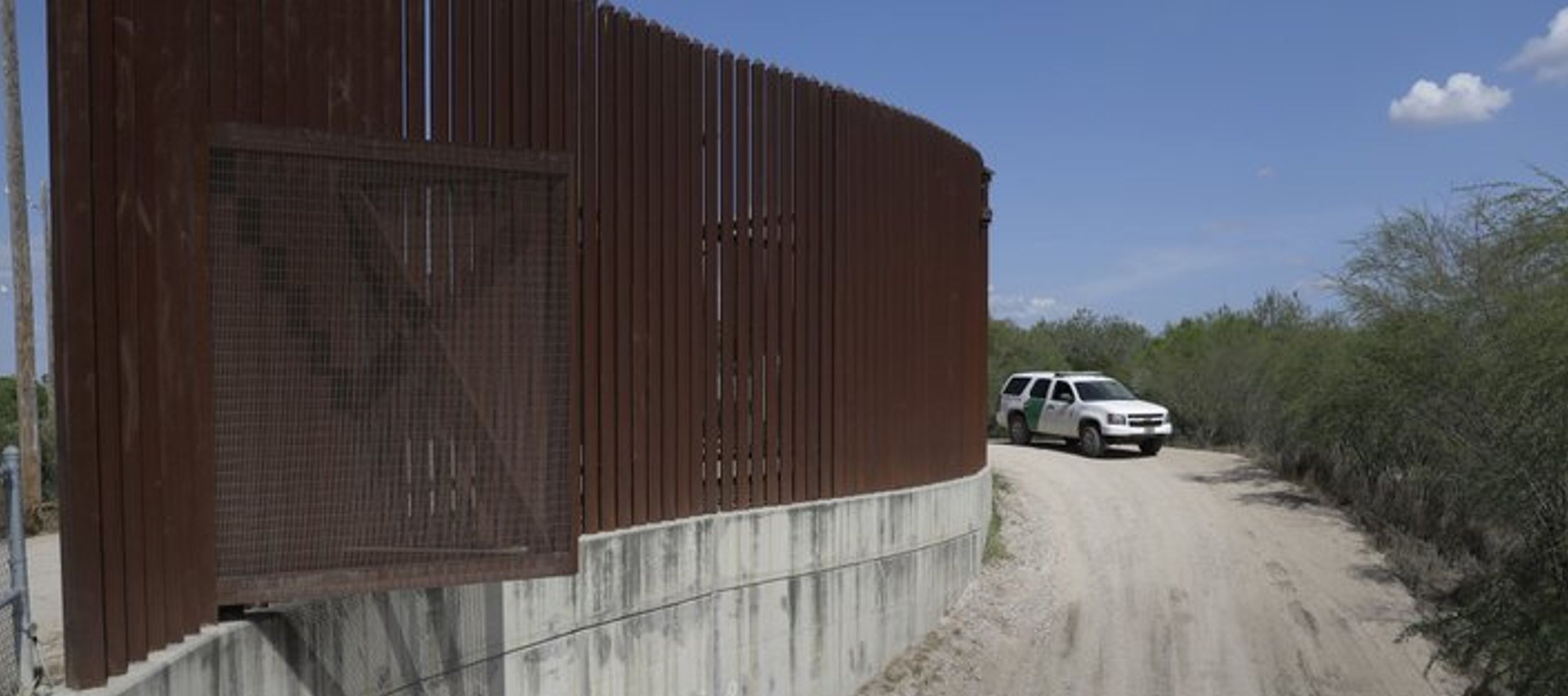 El valle es punto de tránsito de muchos inmigrantes que entran ilegalmente en el...